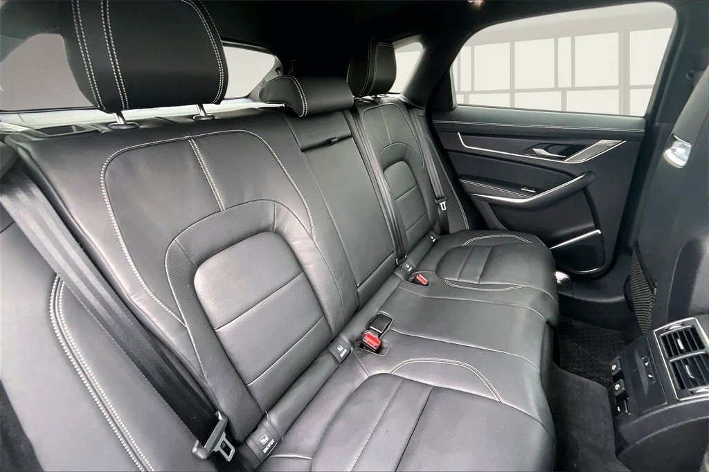Certified 2025 Jaguar F-PACE R-Dynamic S image 28