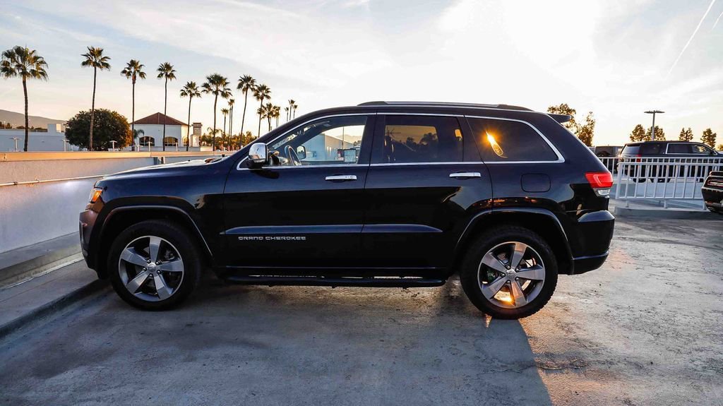 Used 2015 Jeep Grand Cherokee Overland image 14