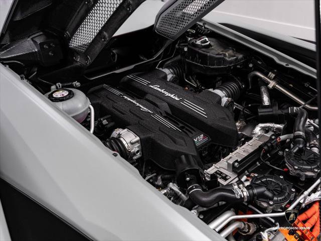 Used 2024 Lamborghini Revuelto AWD/4WD image 22