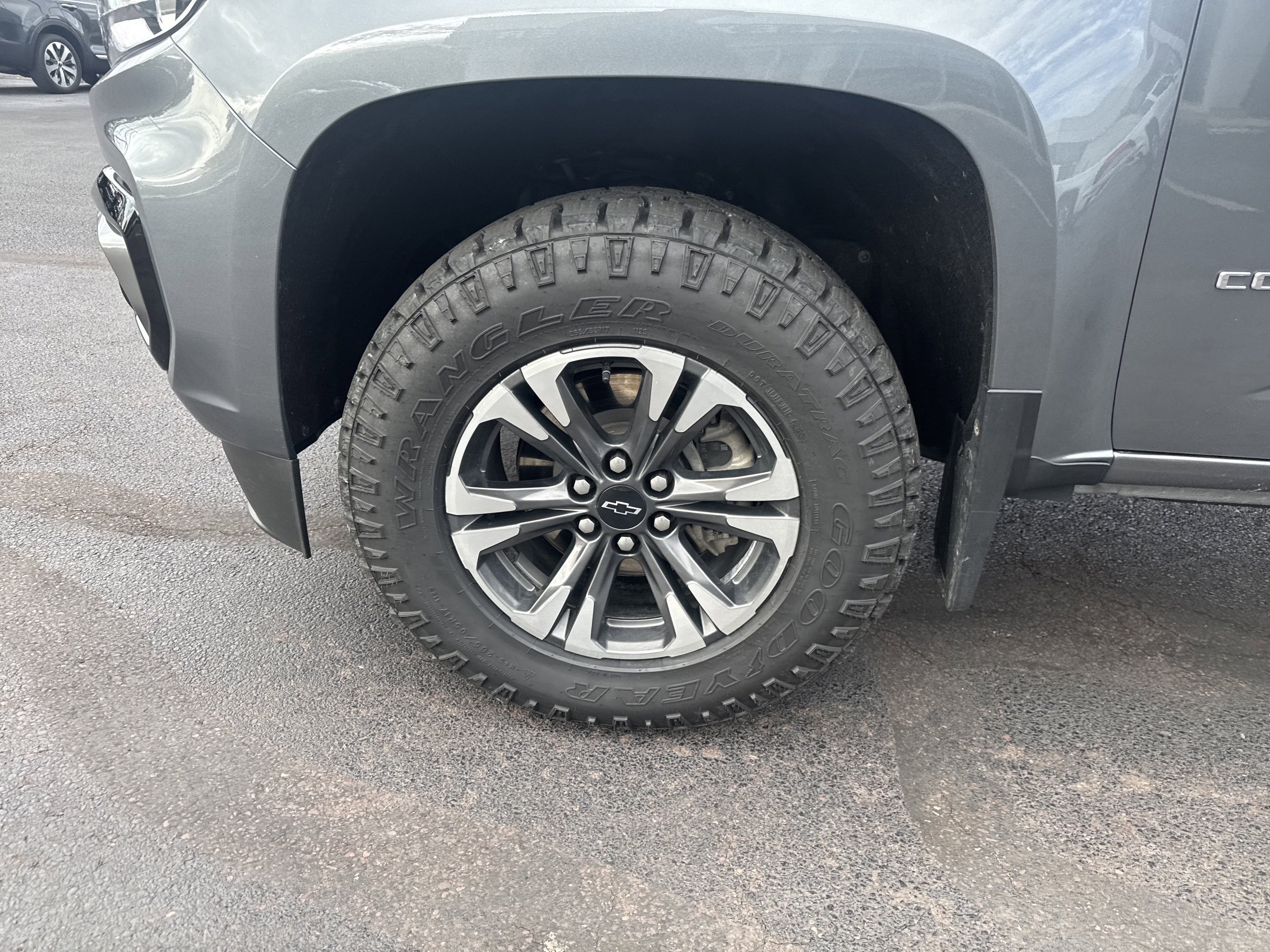 Used 2022 Chevrolet Colorado Z71 image 11