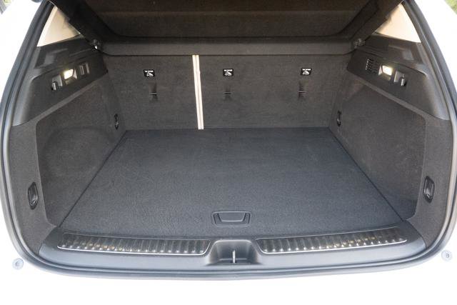 Used 2021 Buick Envision Avenir w/ Technology Package II image 30