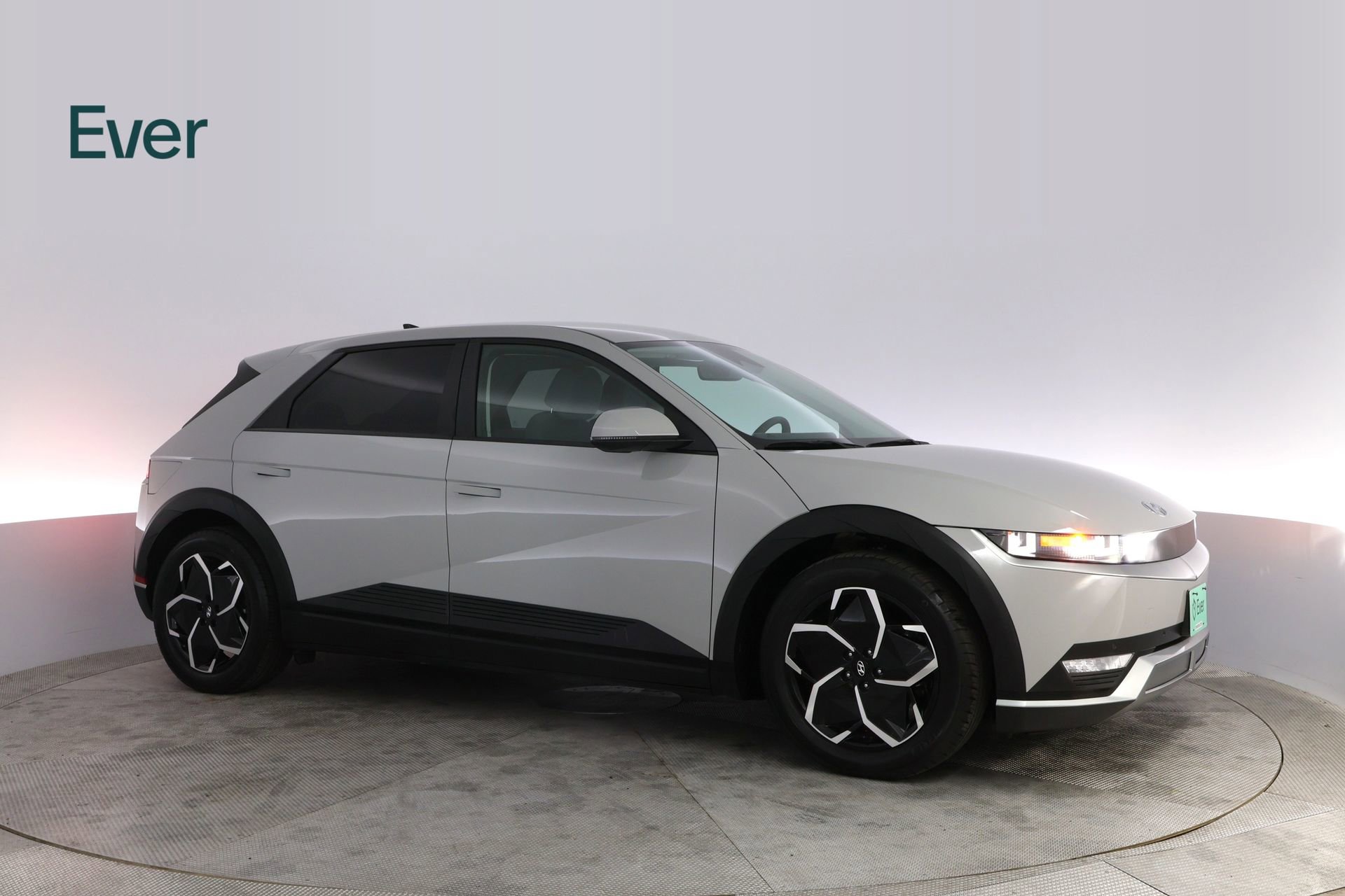 Used 2024 Hyundai Ioniq 5 SEL image 14