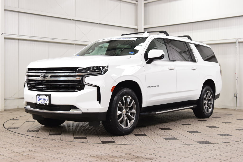 Used 2024 Chevrolet Suburban LT w/ LT Signature Package AWD/4WD image 3