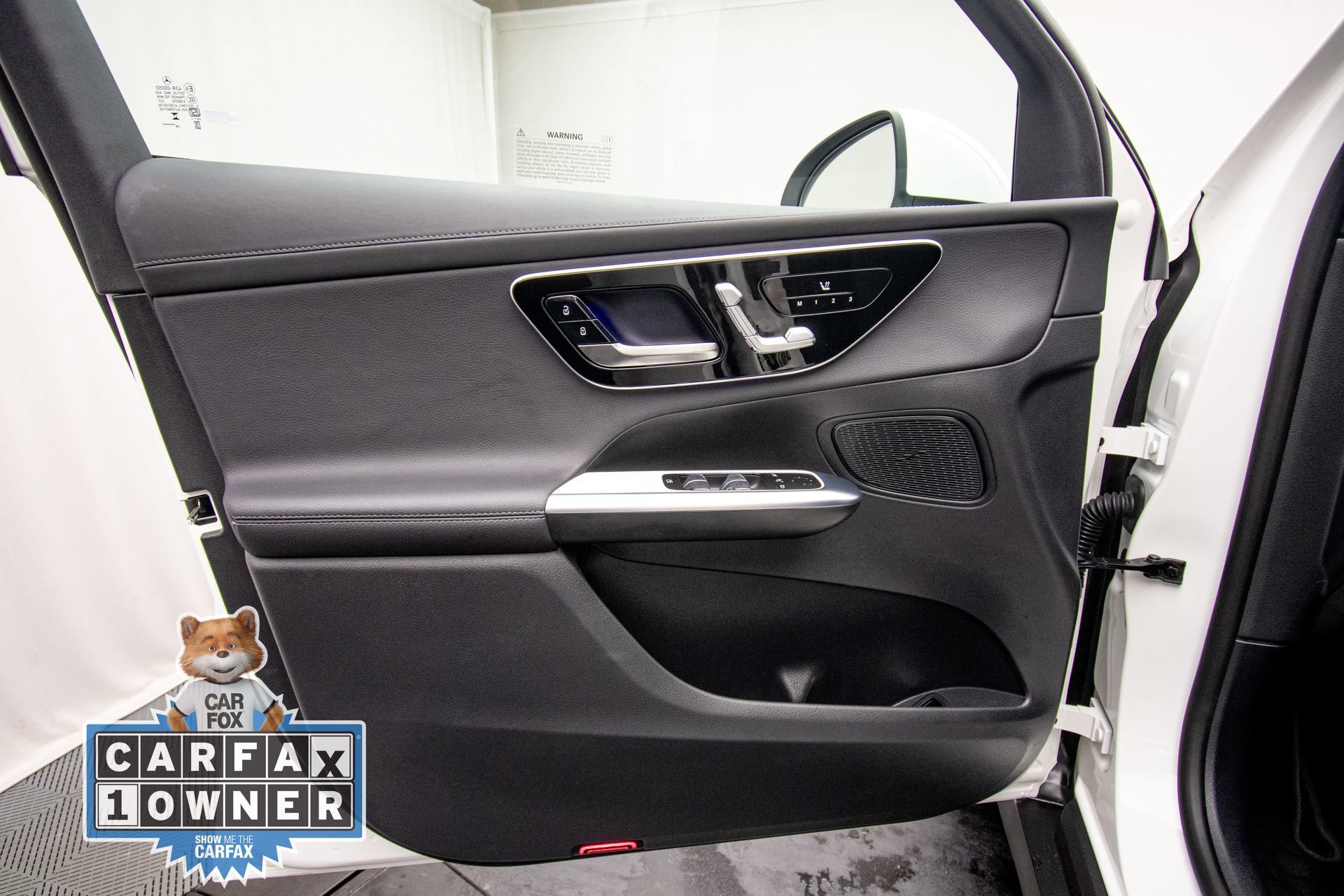 Used 2025 Mercedes-Benz GLC 300 4MATIC image 22