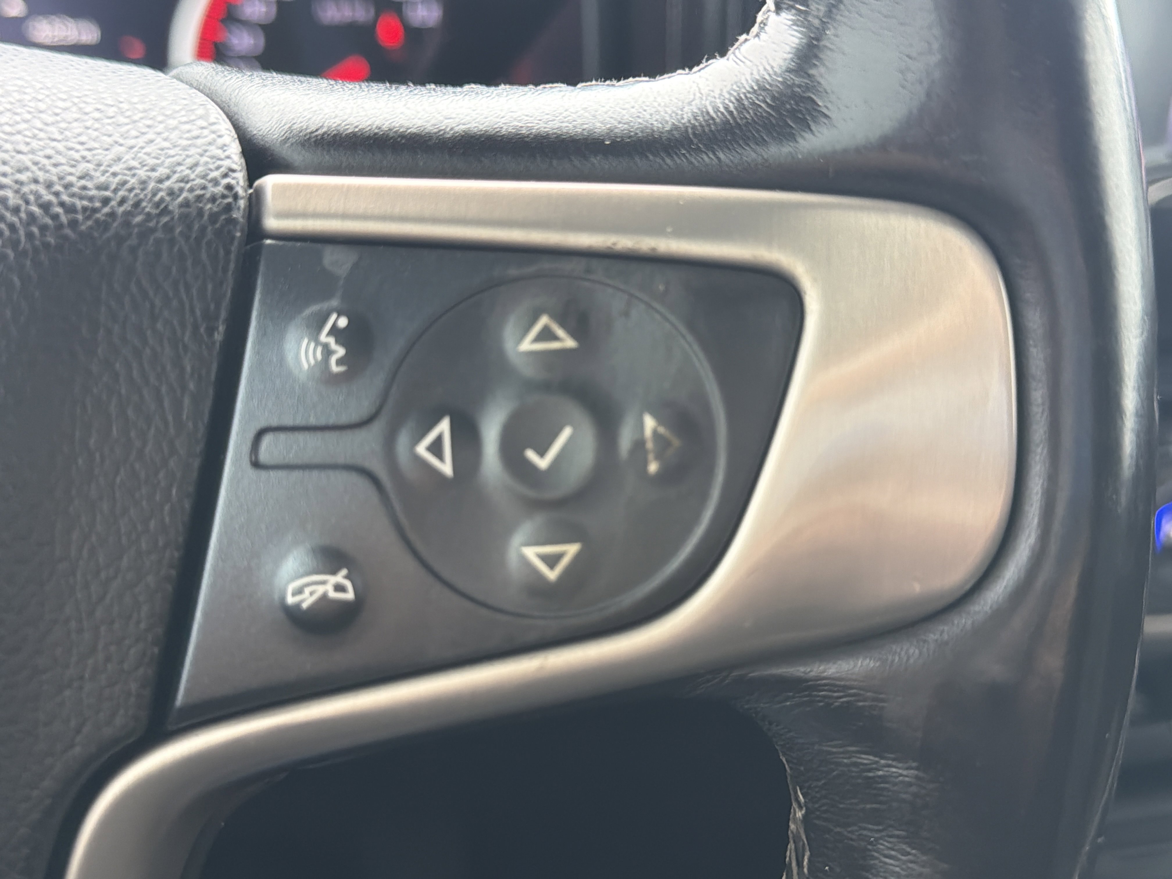 Used 2015 GMC Sierra 3500 Denali w/ Duramax Plus Package image 12