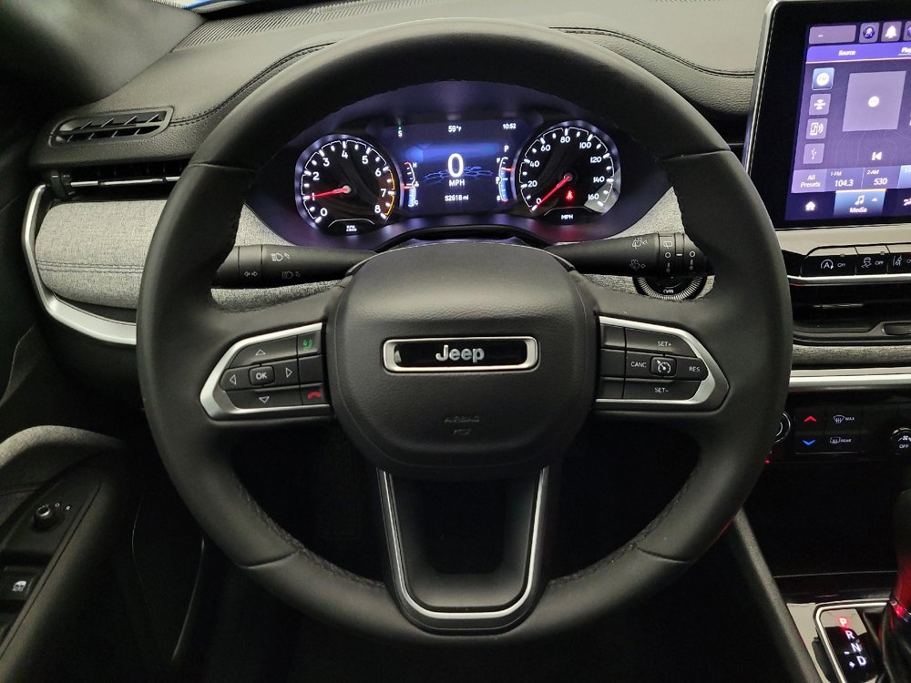 Used 2024 Jeep Compass Latitude image 22