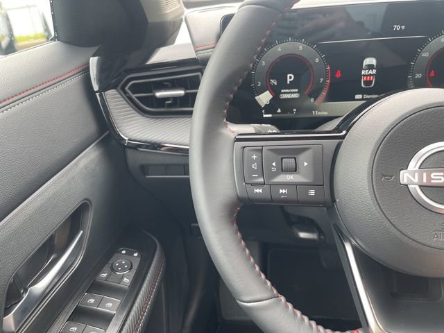 New 2025 Nissan Kicks SR image 29