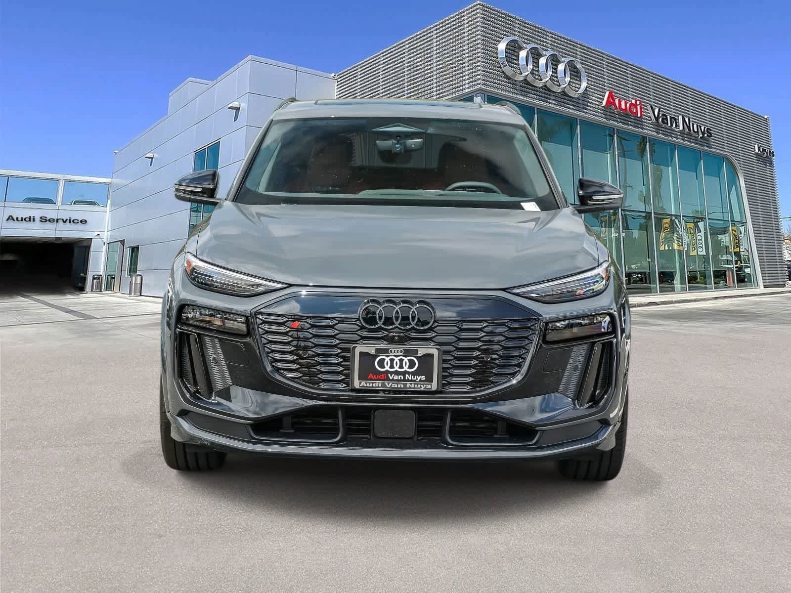 New 2027 Audi SQ6 e-tron Prestige AWD/4WD image 2
