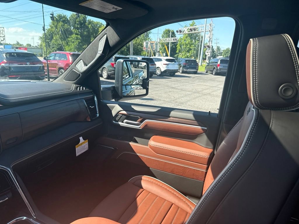 New 2026 GMC Sierra 2500 Denali Ultimate AWD/4WD image 14