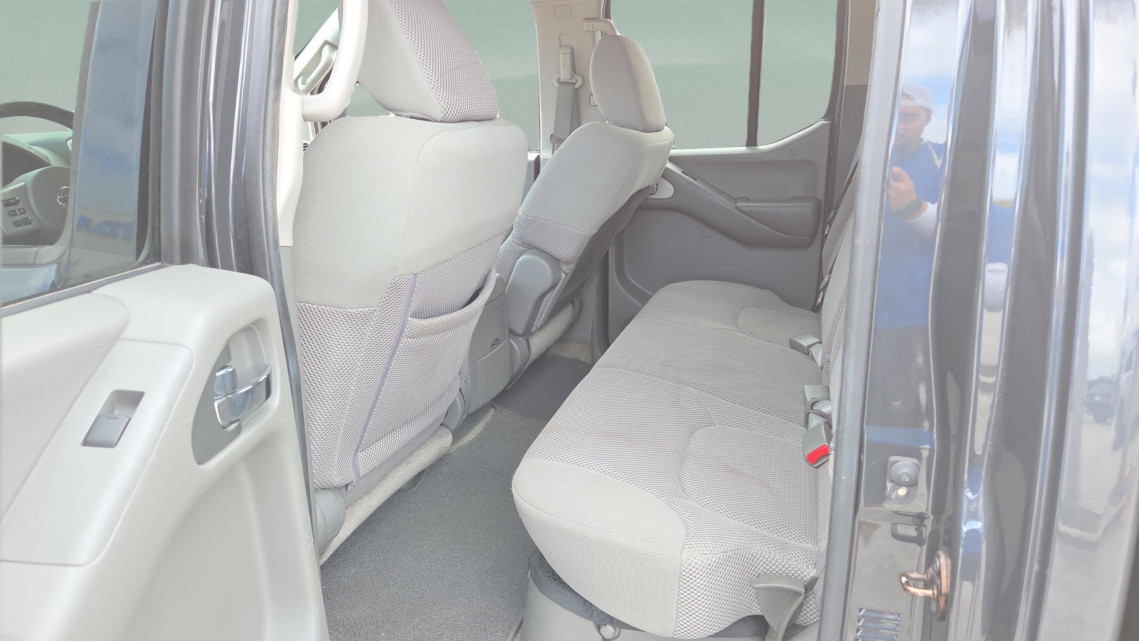 Used 2013 Nissan Frontier SV w/ SV Value Truck Pkg image 10