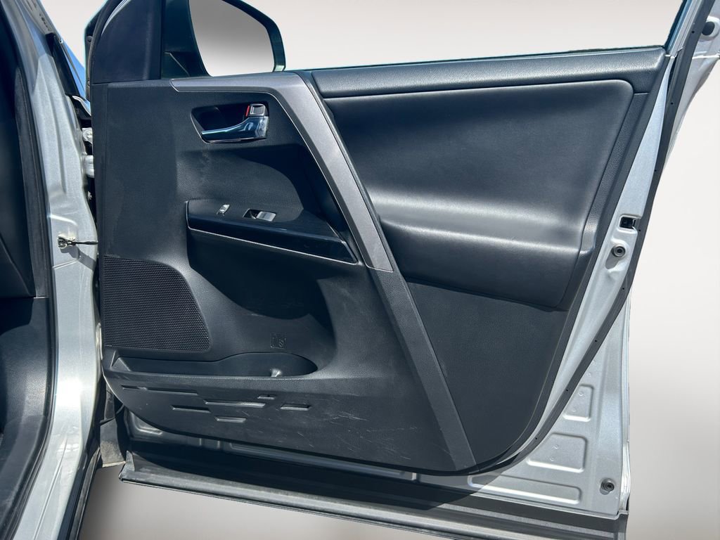 Used 2016 Toyota RAV4 Limited w/ Advanced Technology Package AWD/4WD image 25