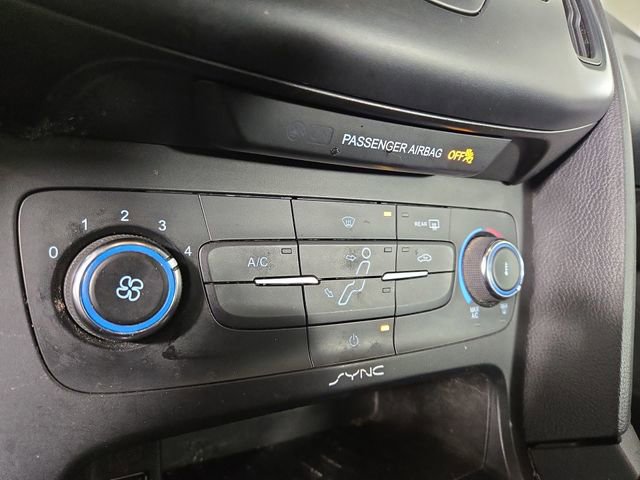 Used 2015 Ford Focus SE image 20