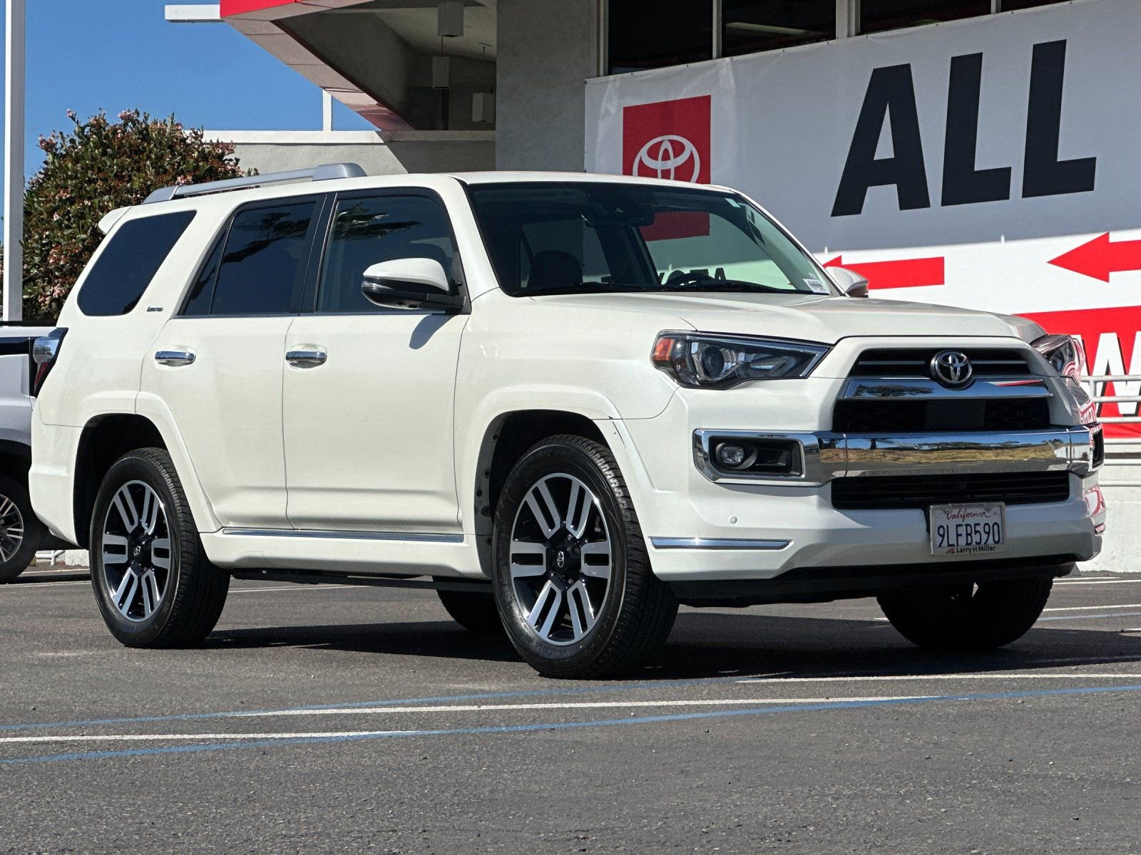 Used 2023 Toyota 4Runner Limited RWD image 8