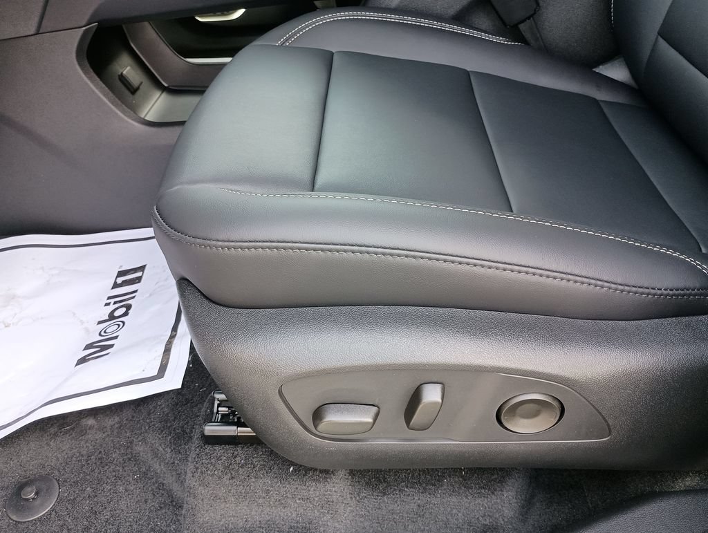 New 2026 GMC Acadia Elevation w/ Elevation Premium Package FWD image 18