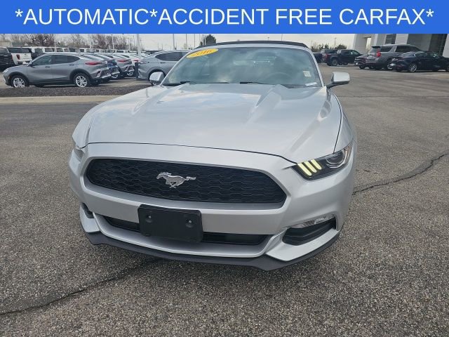 Used 2016 Ford Mustang Convertible image 7