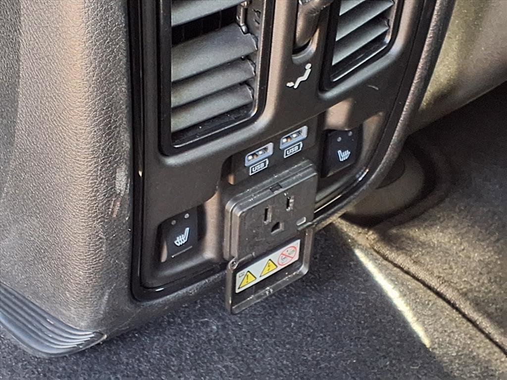 Used 2025 Dodge Durango GT AWD/4WD image 18