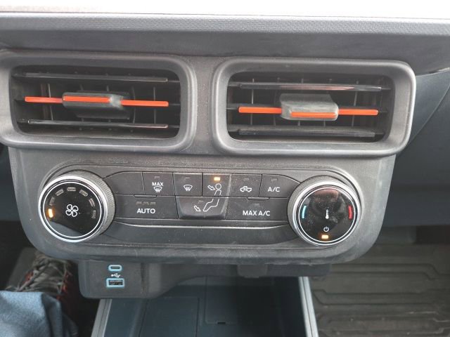 Certified 2022 Ford Maverick XLT image 30