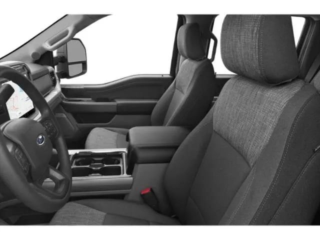 Used 2024 Ford F250 XLT image 9