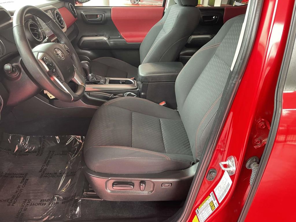 Used 2022 Toyota Tacoma SR5 image 29