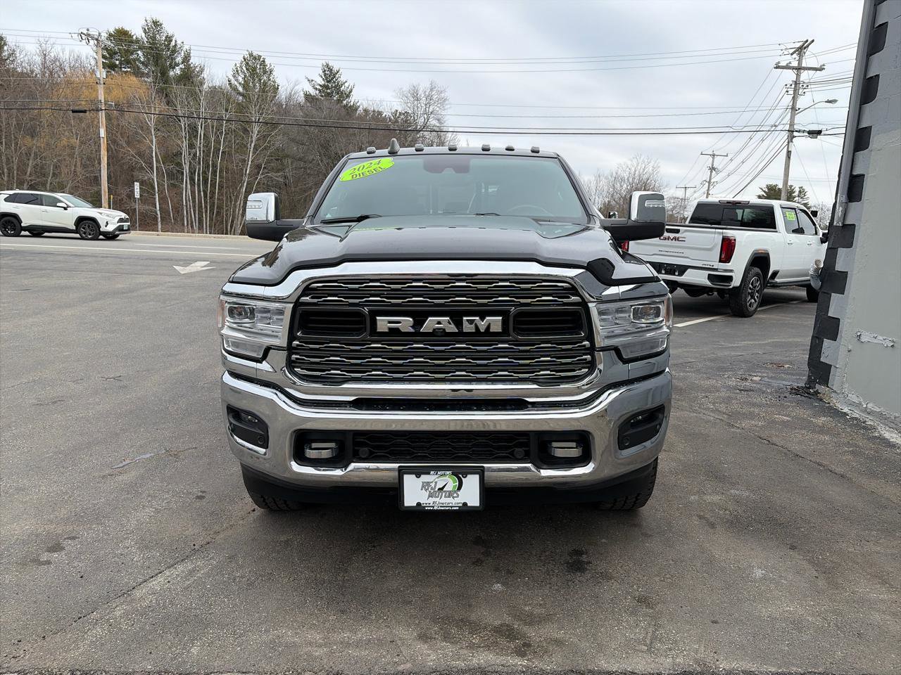 Used 2024 RAM 3500 Limited image 3