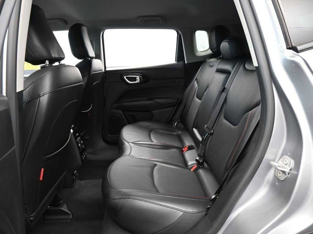 Used 2022 Jeep Compass Trailhawk w/ Trailhawk Elite Group image 34