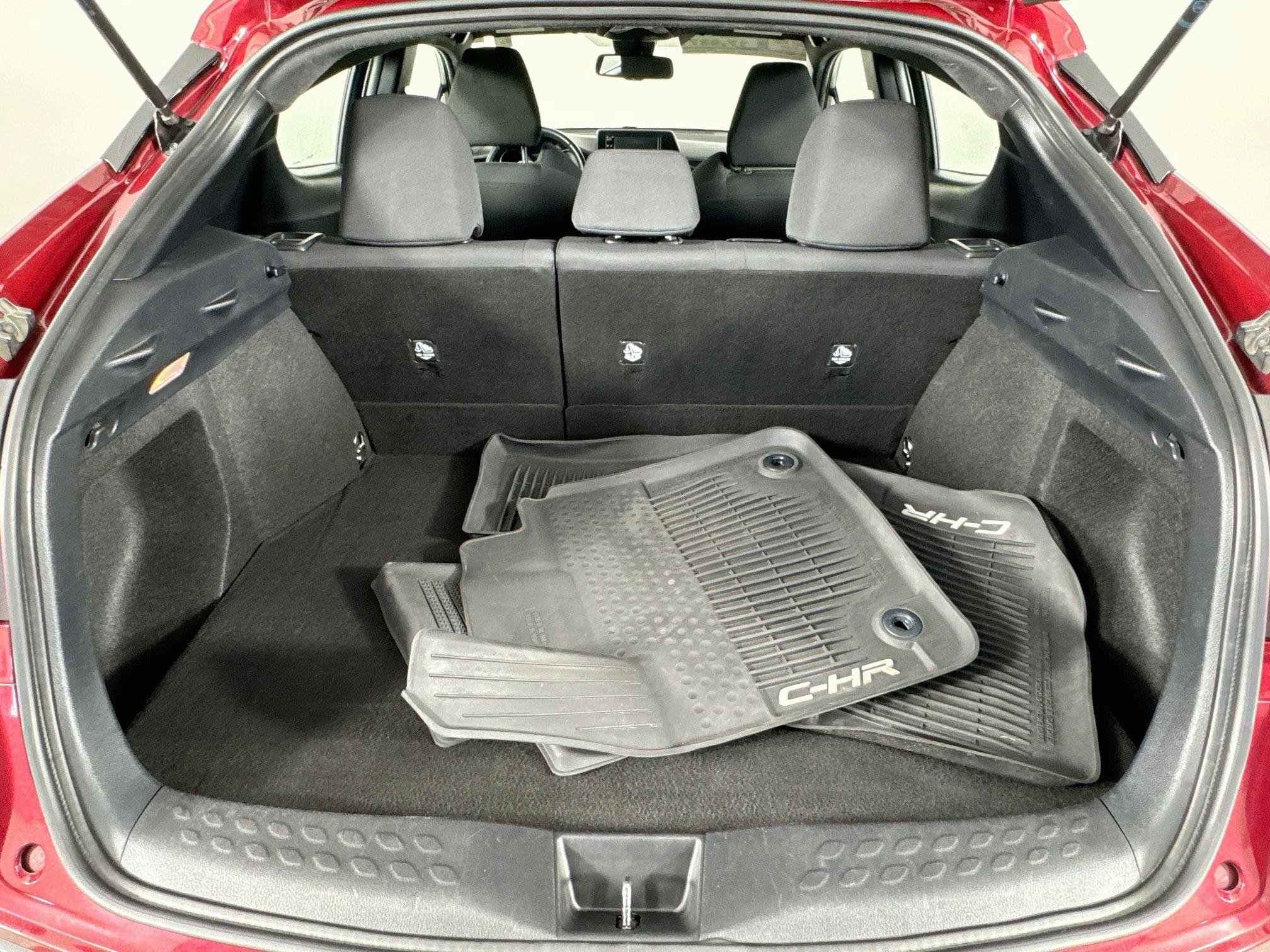 Certified 2018 Toyota C-HR XLE FWD image 25