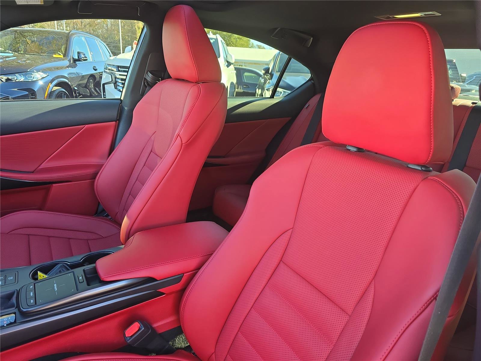 Used 2025 Lexus IS 500 IS 500 F SPORT Performance image 23