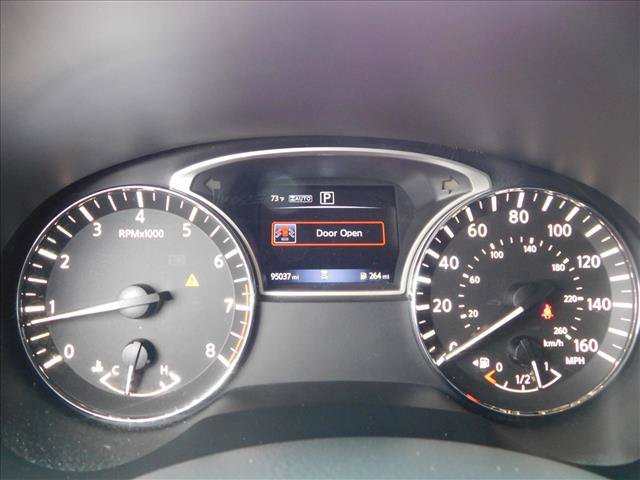 Used 2019 Nissan Pathfinder S AWD/4WD image 17