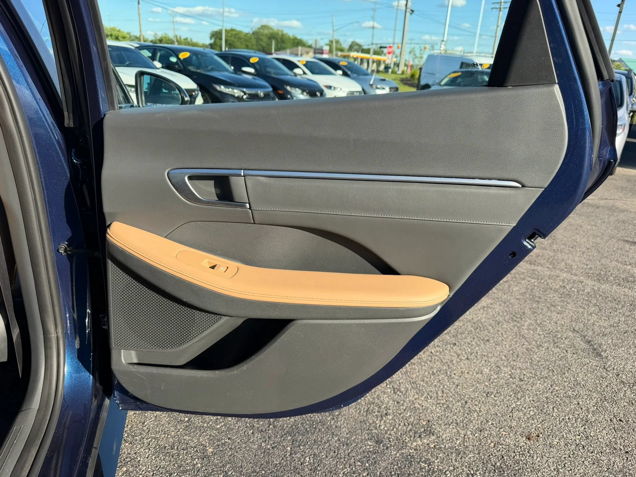 Used 2021 Hyundai Sonata Limited w/ Winter Weather Package FWD image 31