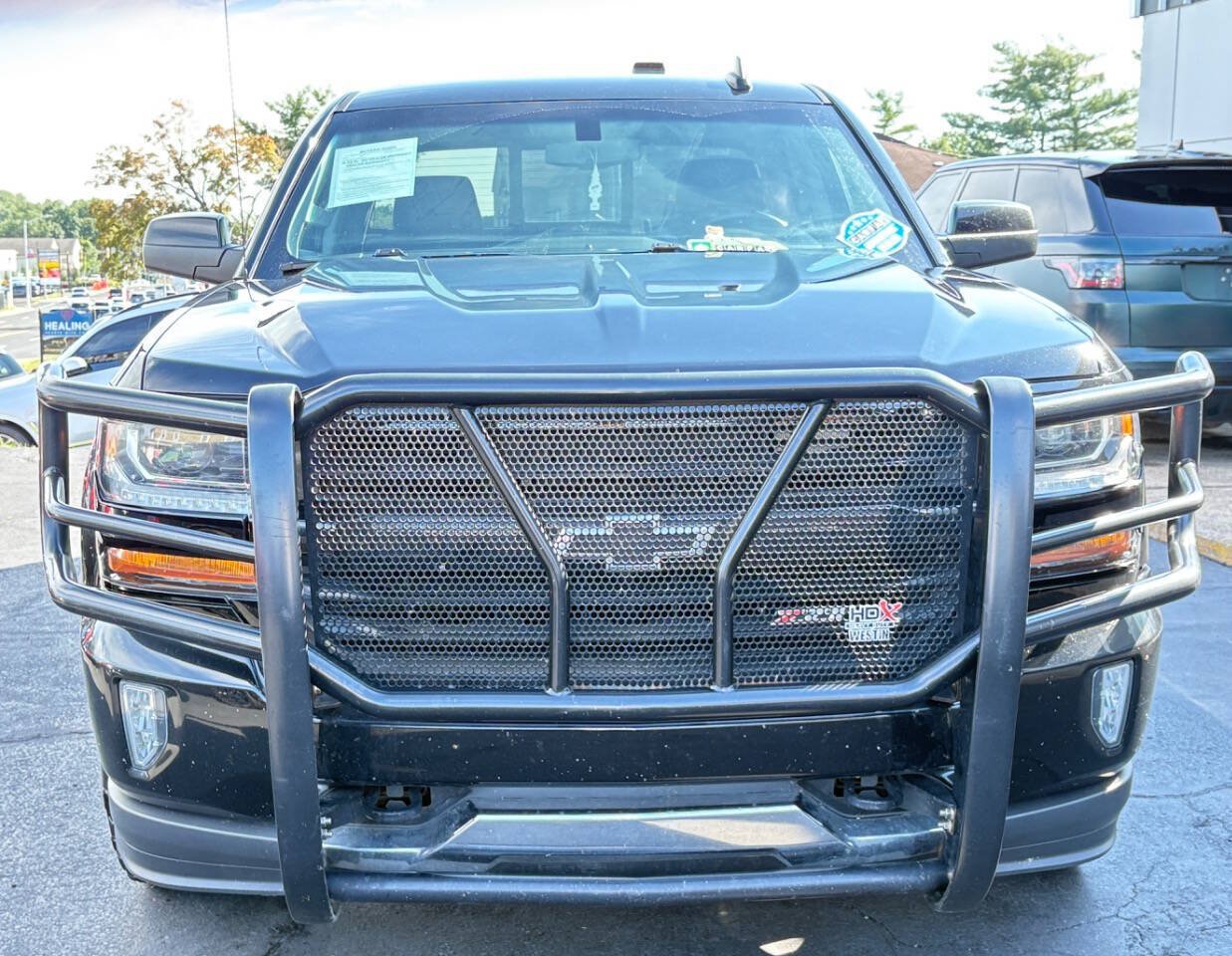 Used 2018 Chevrolet Silverado 1500 LT w/ All Star Edition AWD/4WD image 2