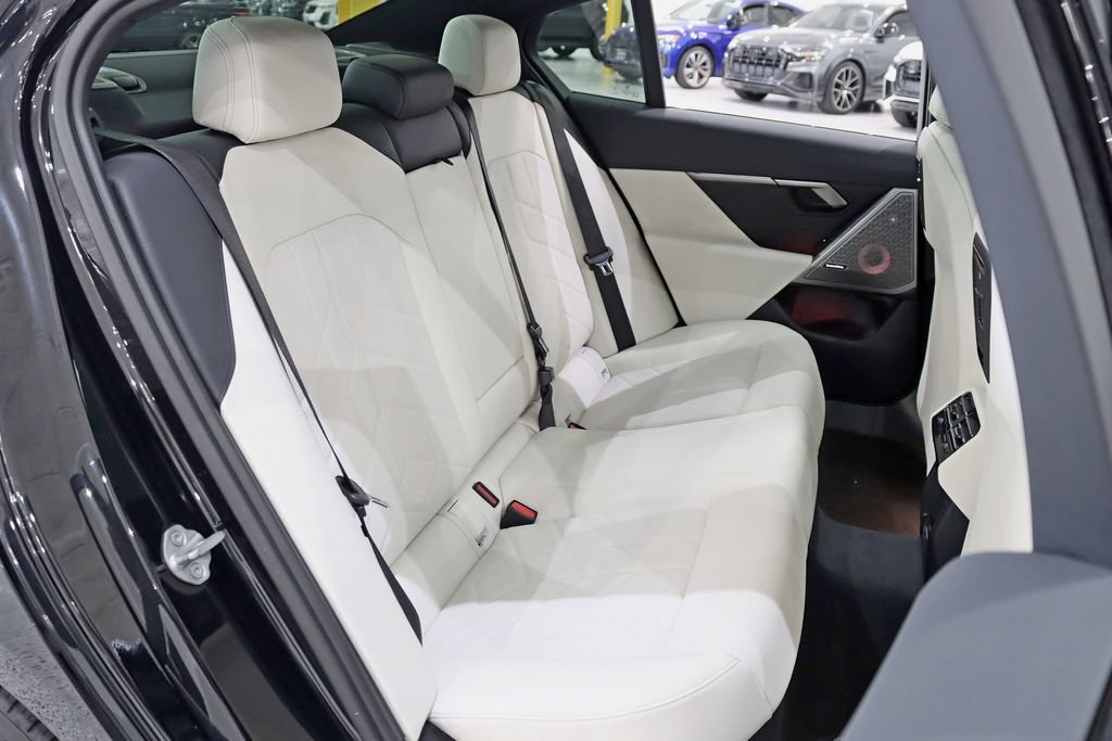 Used 2024 BMW i5 M60 w/ Premium Package AWD/4WD image 33