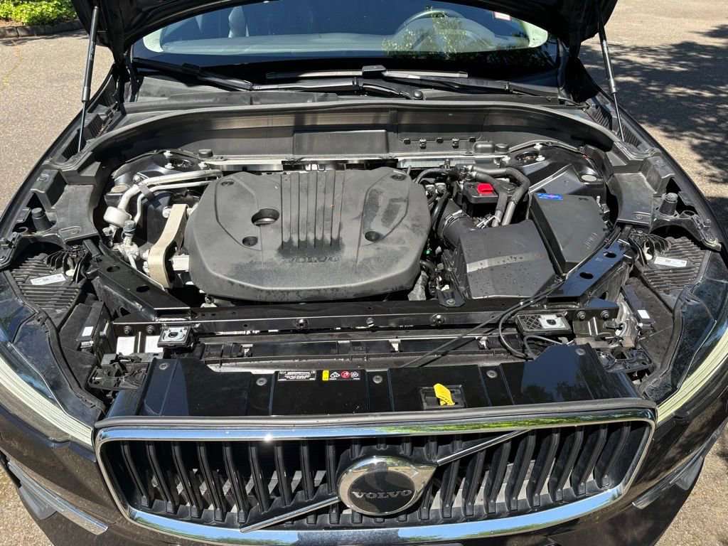 Used 2023 Volvo XC60 B5 Core FWD image 23