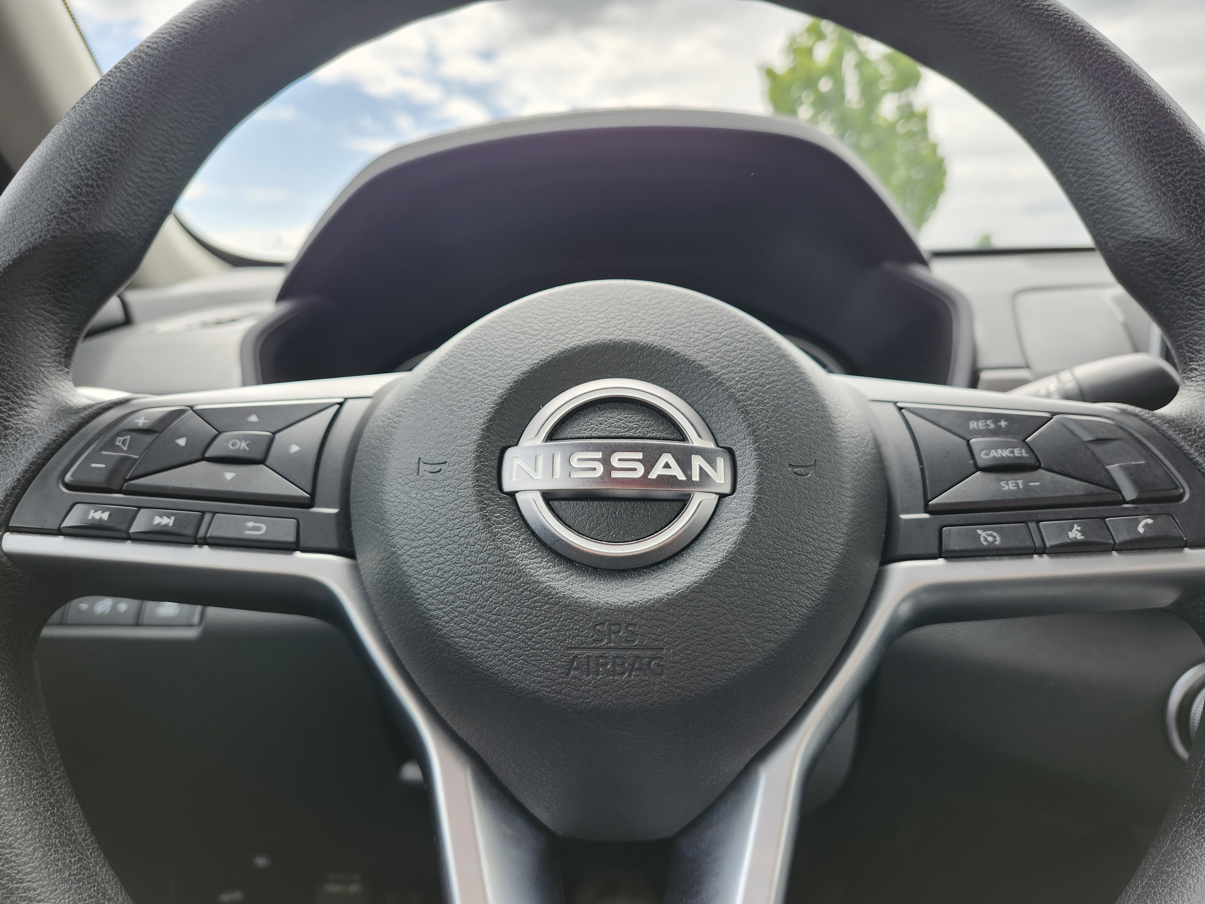 Used 2024 Nissan Altima 2.5 SV FWD image 27