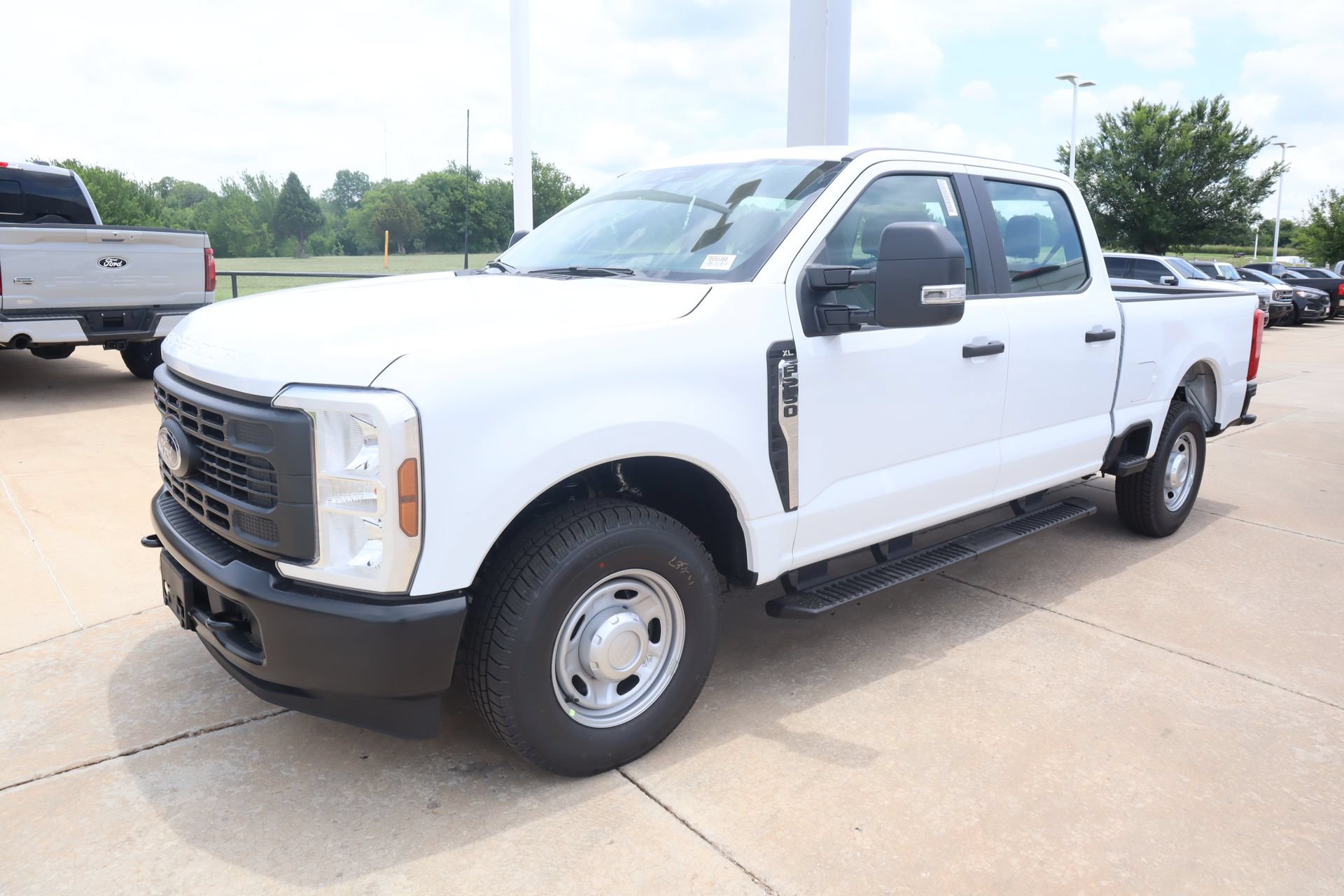 New 2026 Ford F250 XL w/ XL Driver Assist Package RWD image 9