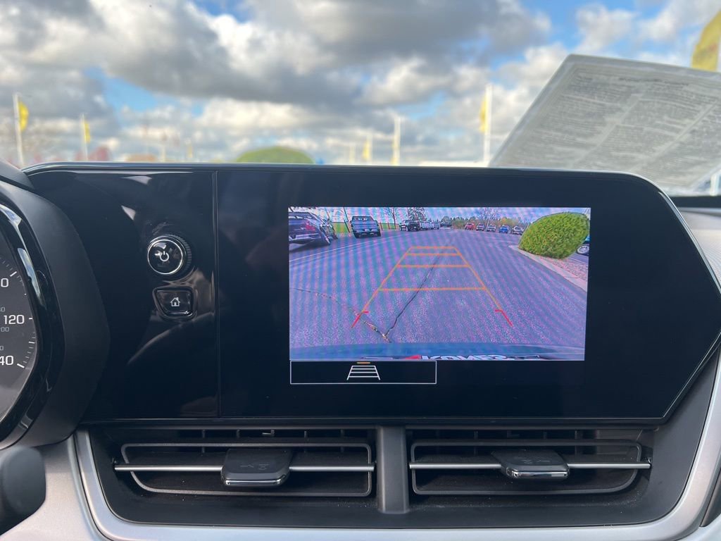 Used 2025 Chevrolet Trax LS image 20