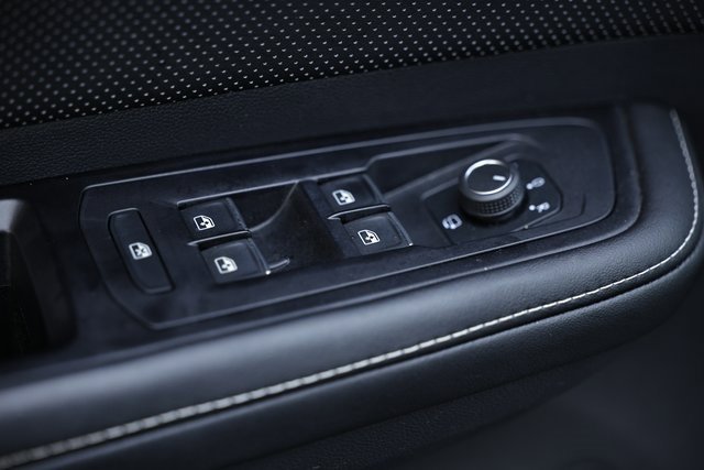 Used 2024 Volkswagen Atlas SEL Premium R-Line image 15