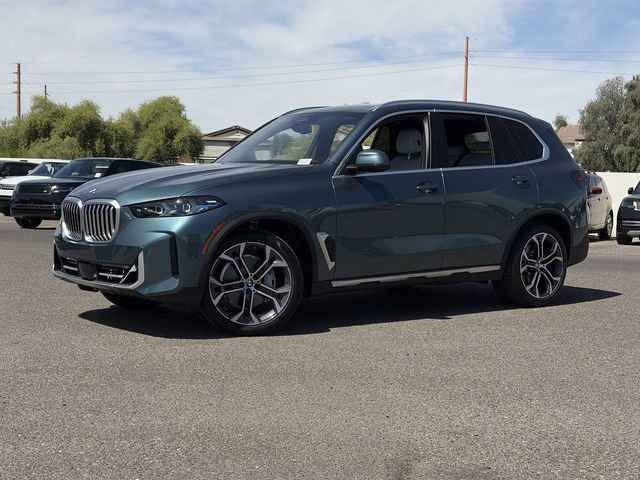 Used 2026 BMW X5 xDrive40i w/ Premium Package AWD/4WD image 2