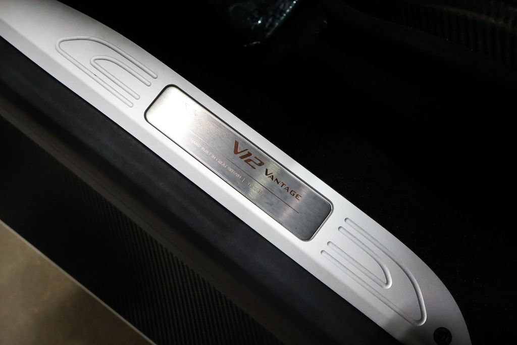 Used 2023 Aston Martin V12 Vantage RWD image 80