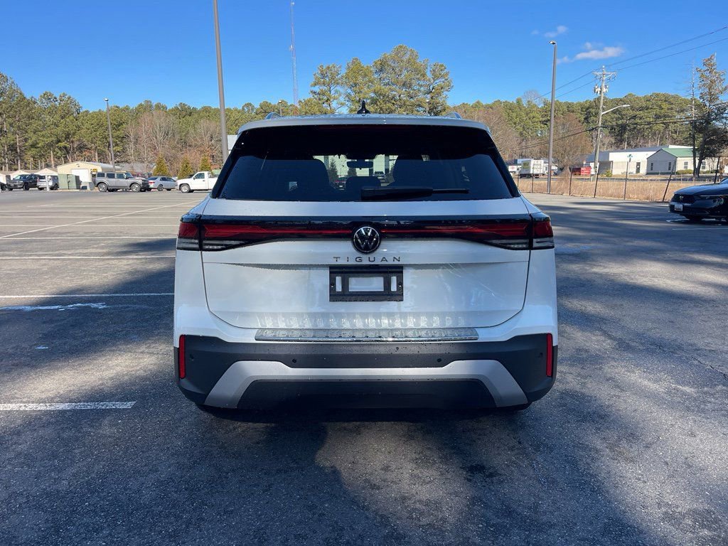 New 2026 Volkswagen Tiguan S FWD image 5
