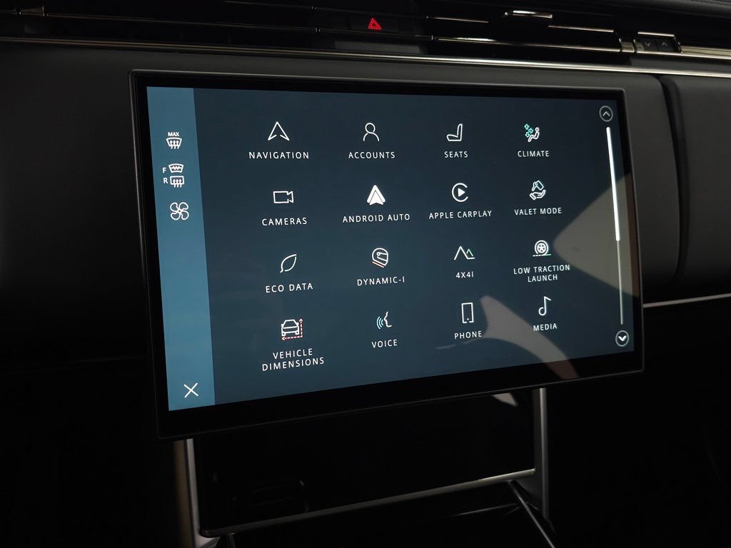 Certified 2025 Land Rover Range Rover SE AWD/4WD image 31