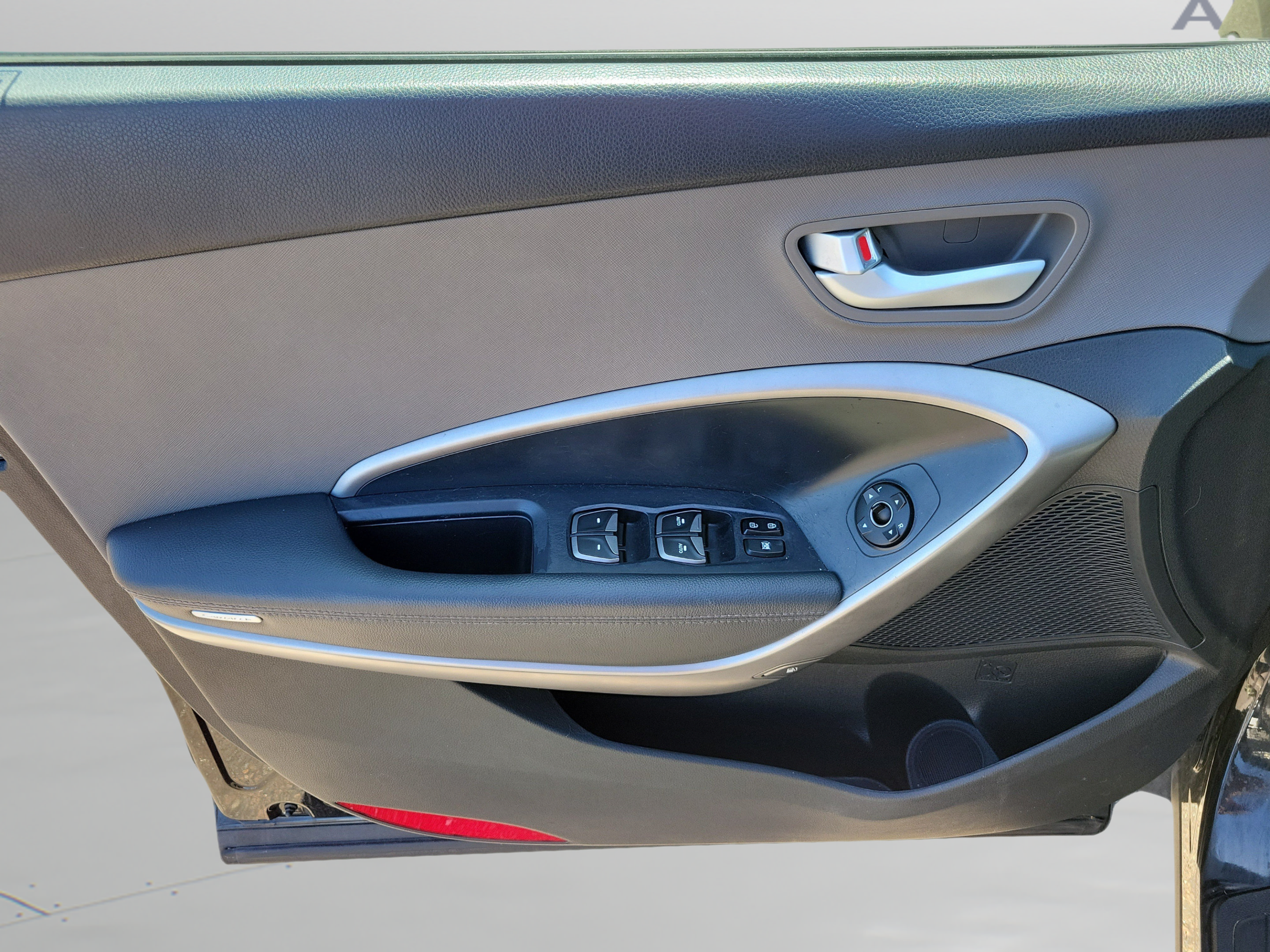 Used 2015 Hyundai Santa Fe Sport FWD image 21