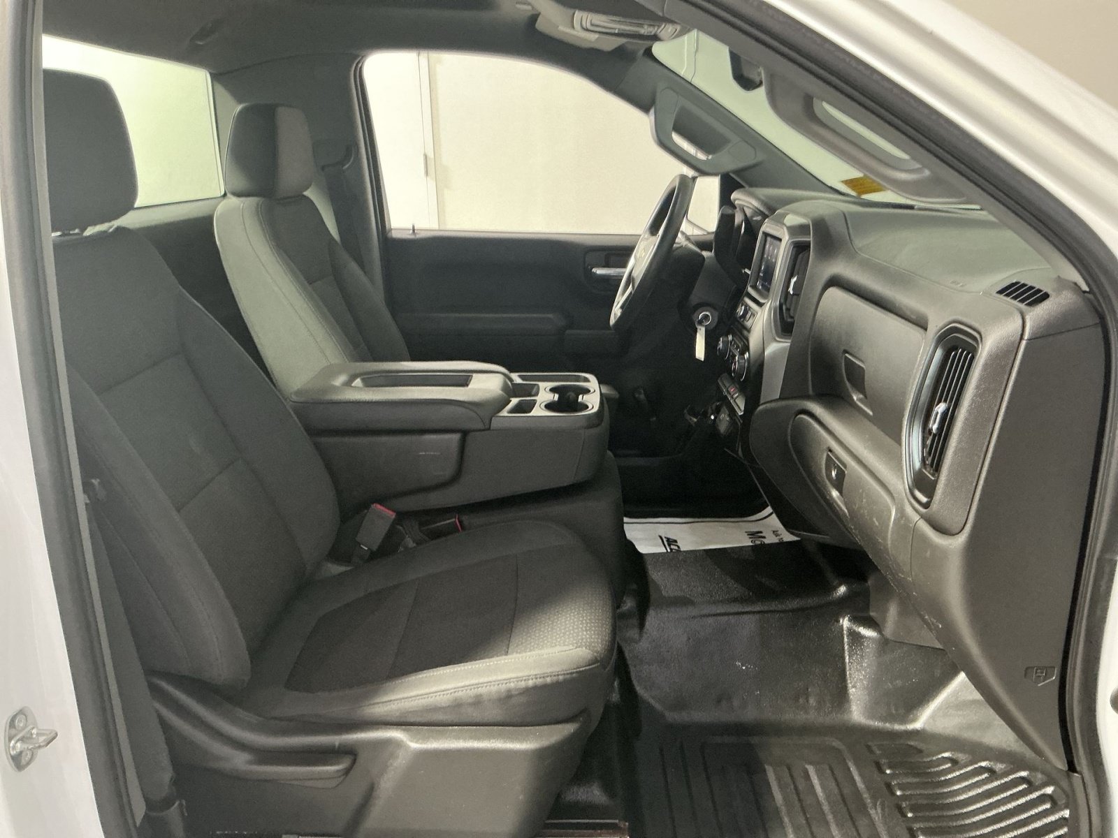 Used 2020 Chevrolet Silverado 1500 W/T AWD/4WD image 23
