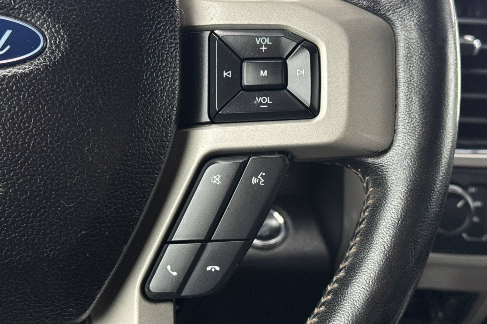 Used 2019 Ford F450 Lariat w/ Lariat Ultimate Package AWD/4WD image 27