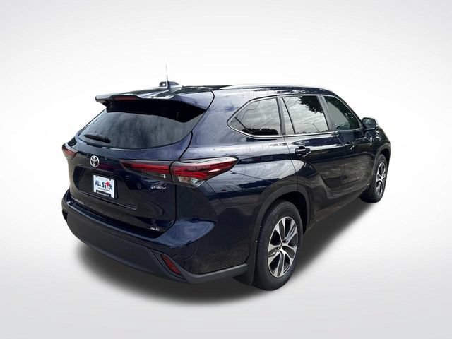 Used 2026 Toyota Highlander XLE AWD/4WD image 11