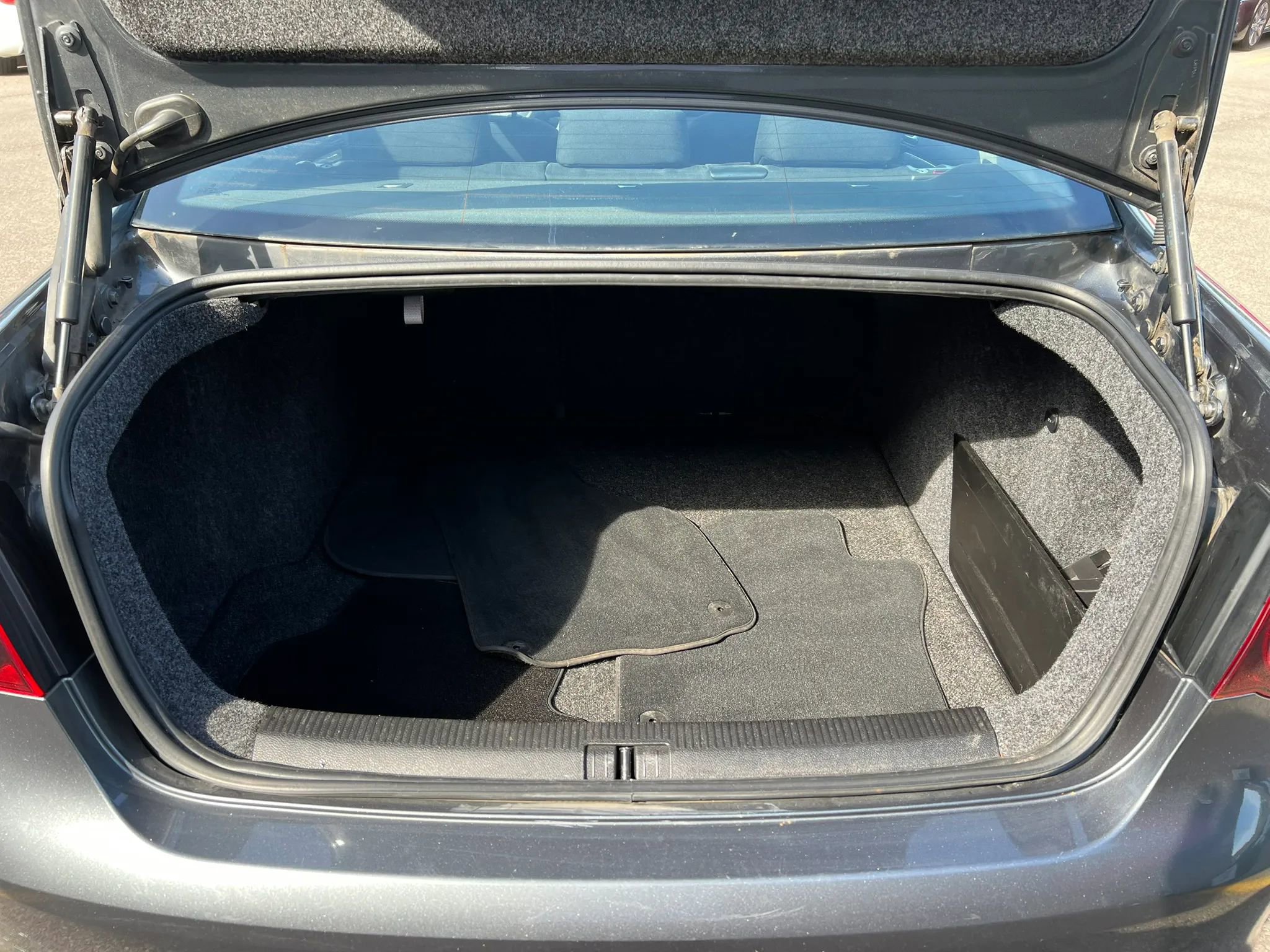 Used 2010 Volkswagen Jetta S FWD image 30