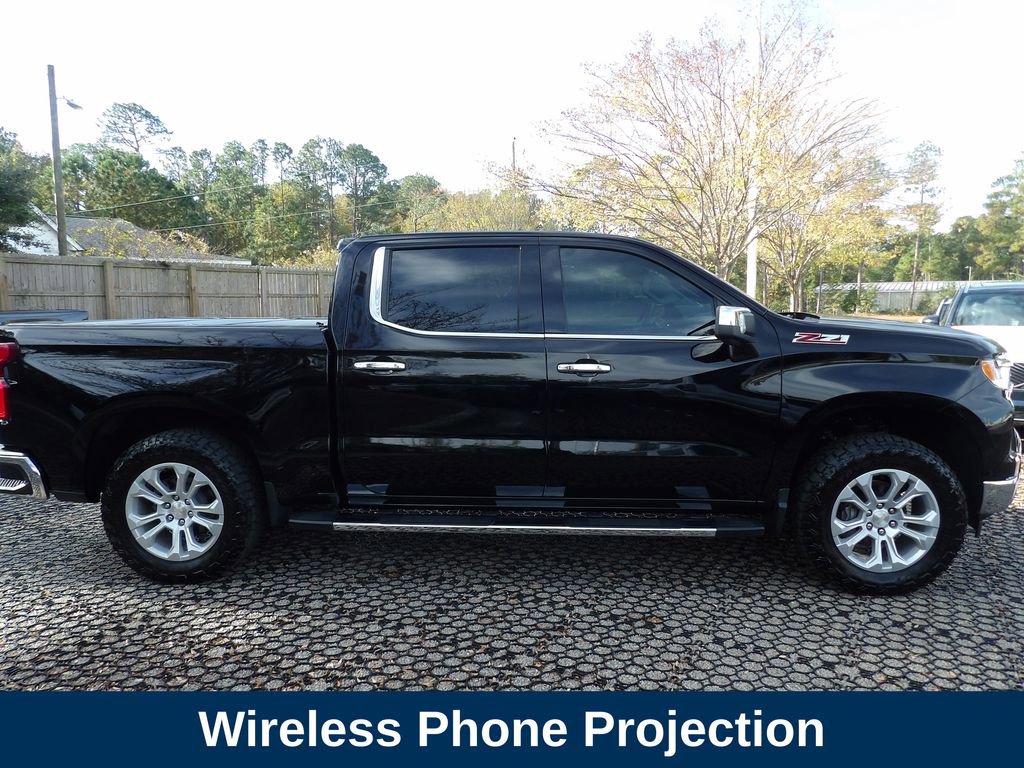 Used 2022 Chevrolet Silverado 1500 LTZ w/ Z71 Off-Road Package image 4