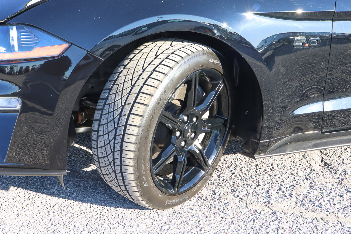 Used 2018 Ford Mustang GT w/ Black Accent Pkg image 17