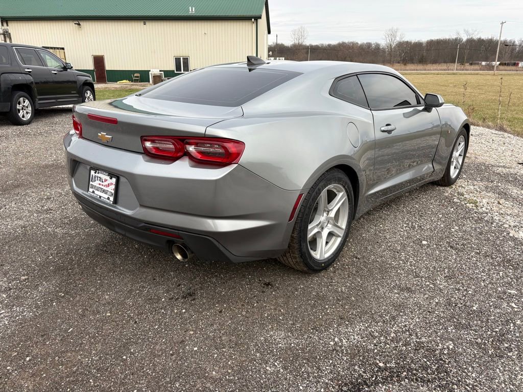Used 2023 Chevrolet Camaro LT image 3