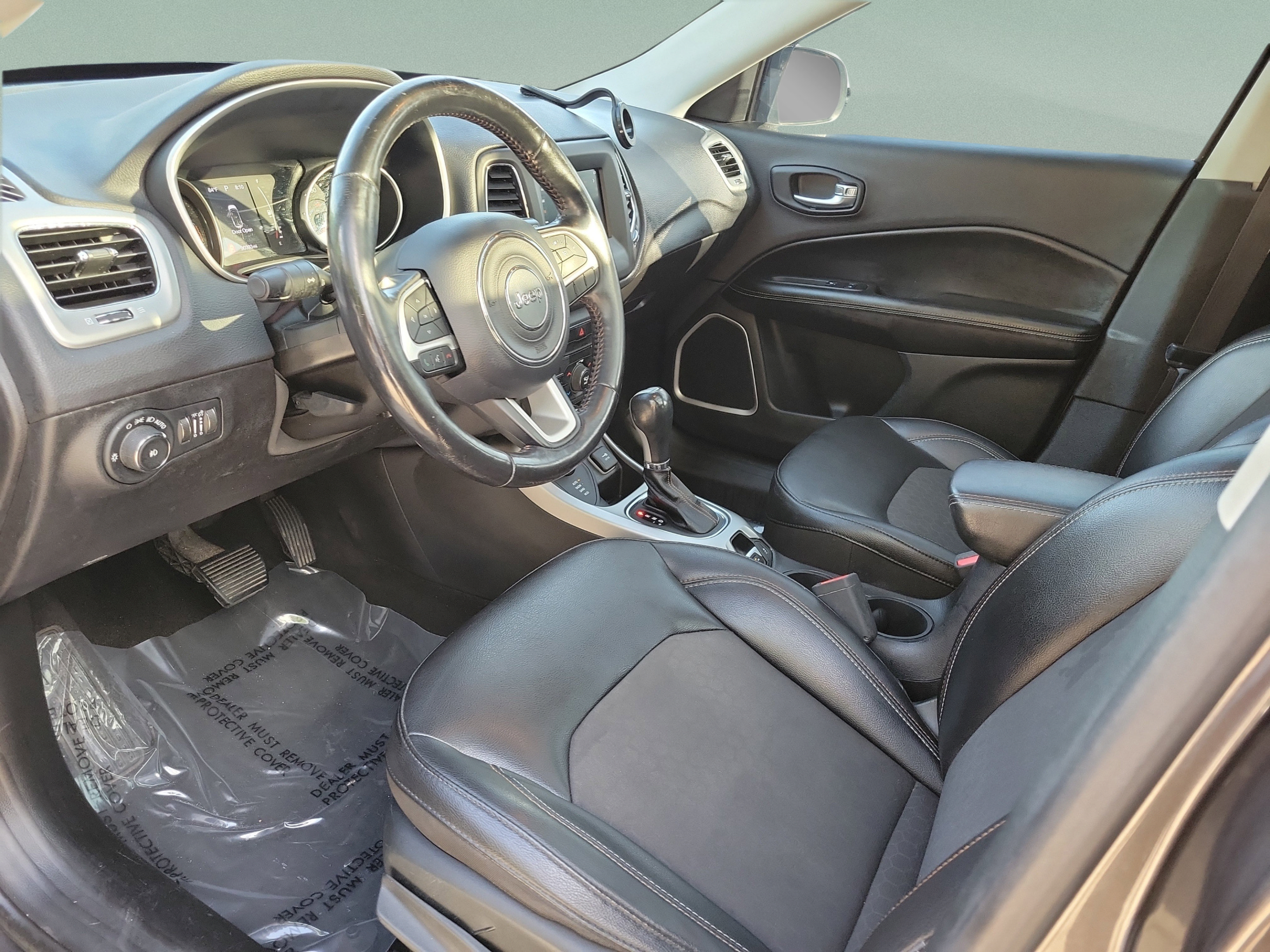 Used 2019 Jeep Compass Latitude w/ Cold Weather Group AWD/4WD image 14
