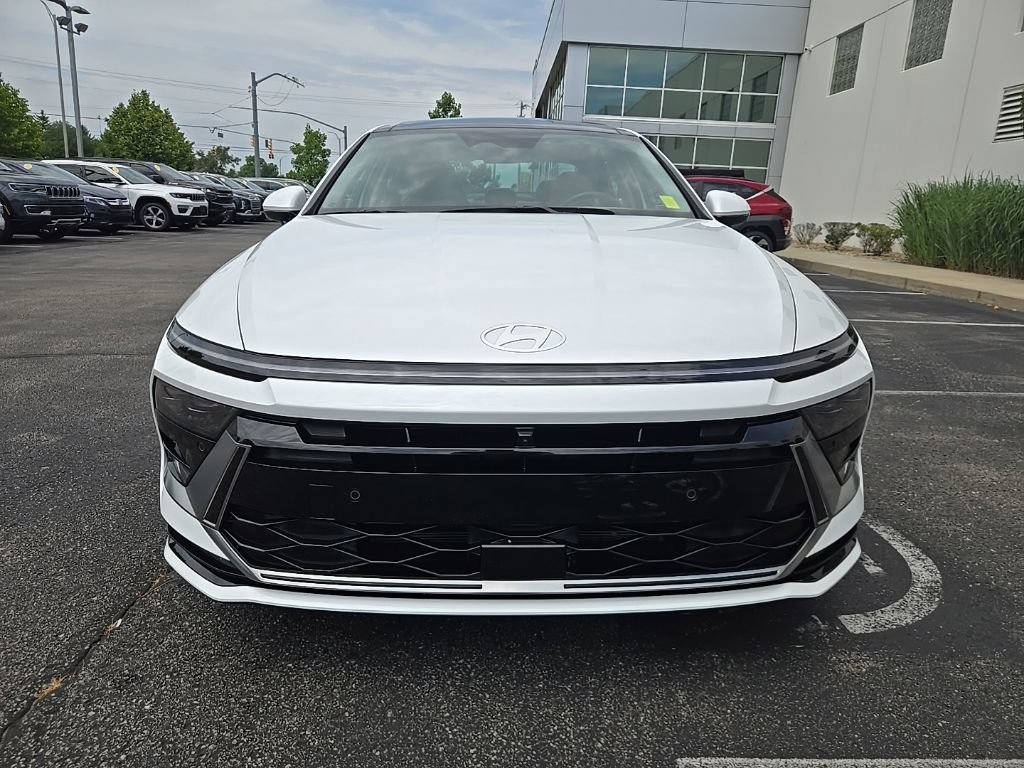 Certified 2025 Hyundai Sonata Limited FWD image 19